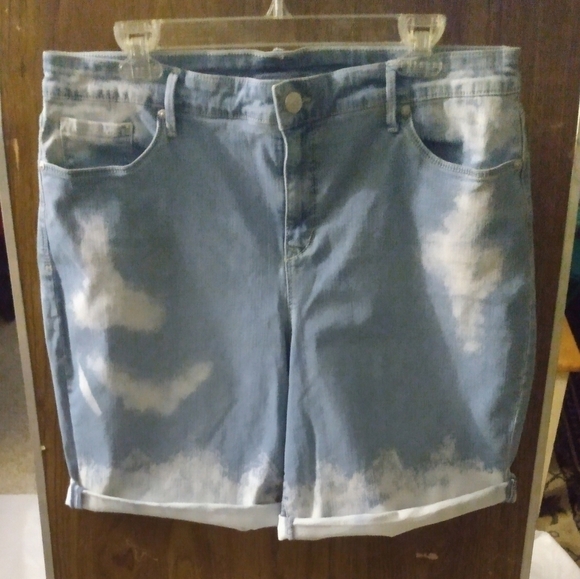 Women's Gloria Vanderbilt Detressed Short, 16, Wash Demin, pre-owned - Picture 7 of 9